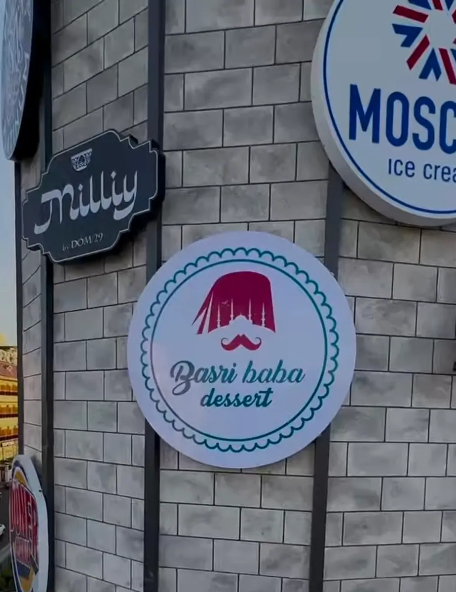 Basri Baba Dessert laytboksi